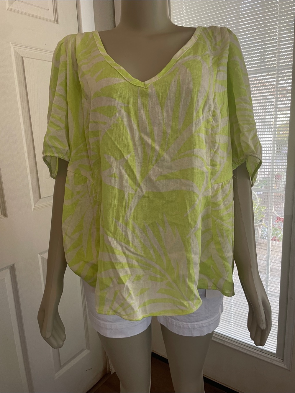 TORRID Lime Green Palm-Print V-Neck Women’s Top